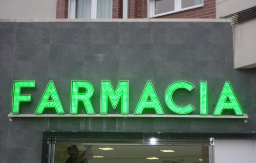 Rótulo corpóreo luces led Farmacia 